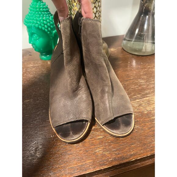 Lucky Brand Womens Jubai Peep Ankle Leather Heels Boots open toe shoes sz 7 Boho - Picture 2 of 7